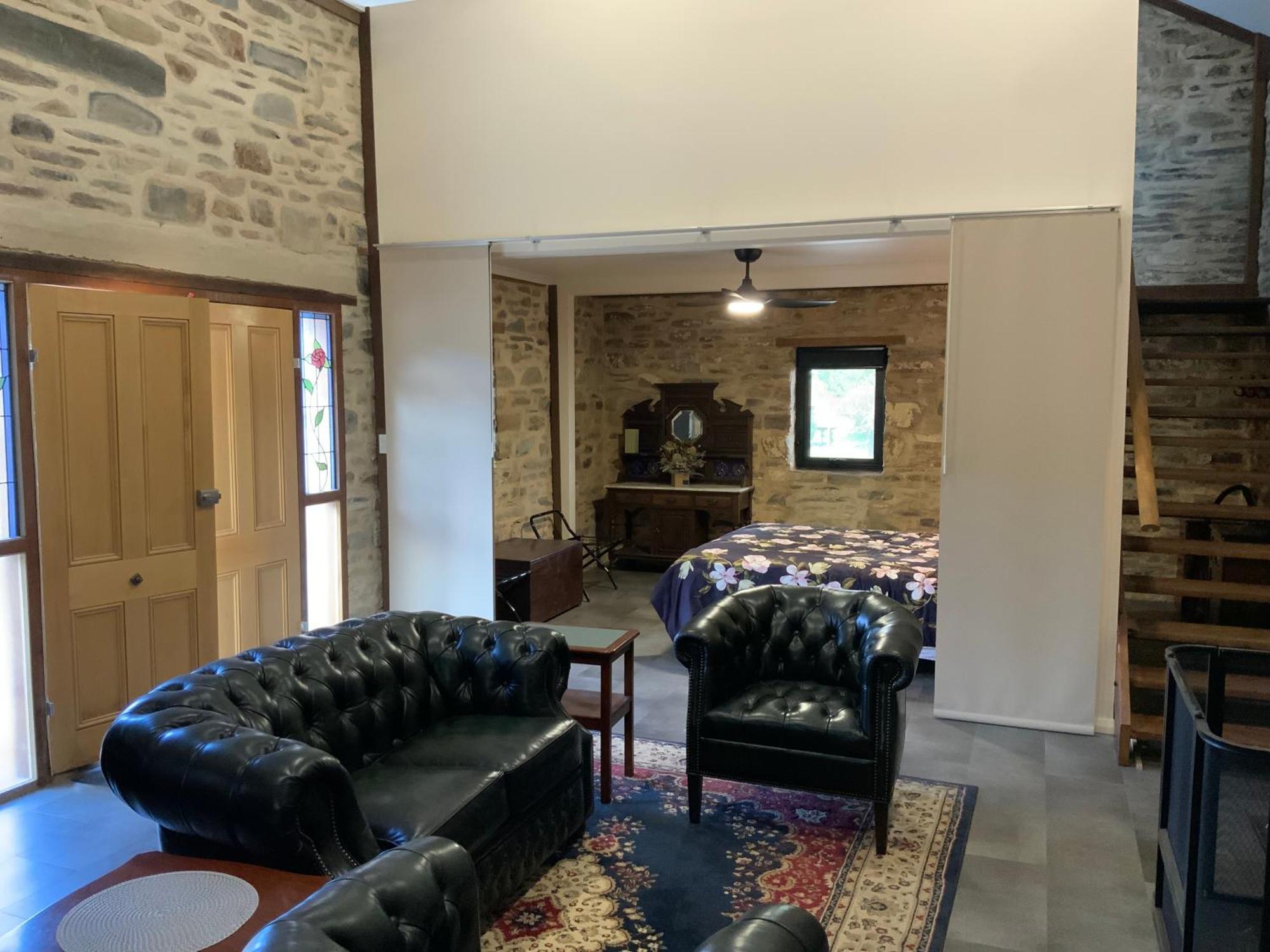 The Coach House Villa Burra Bagian luar foto